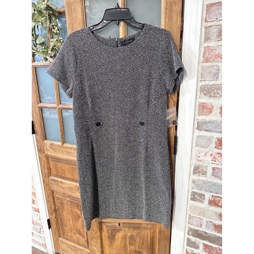 Tahari Herringbone Shift Dress Women Large Black White Tweed Short Sleeve Button